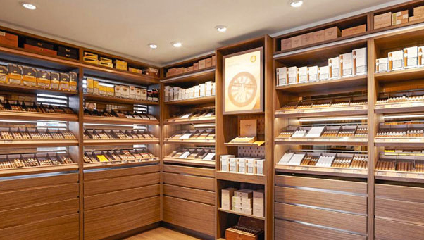 愛士圖爾-雪茄房