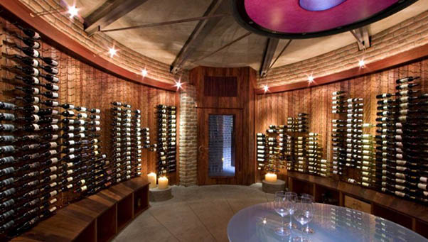 酒窖設(shè)備是核心部位